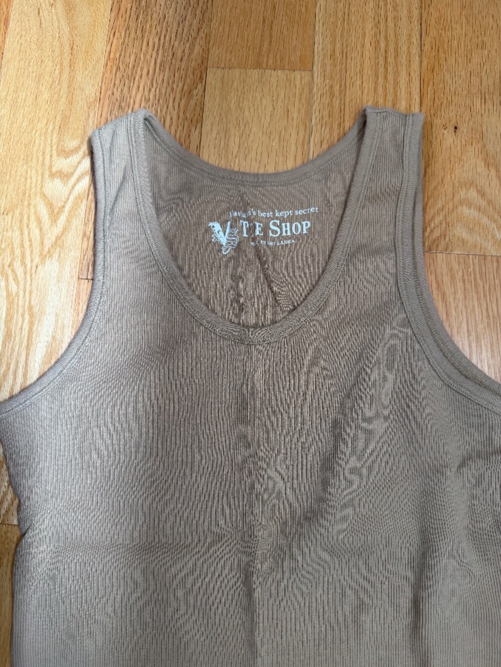 Cotton beige ribbed tank top by Victoria’s Secret - large - Picture 2 of 4